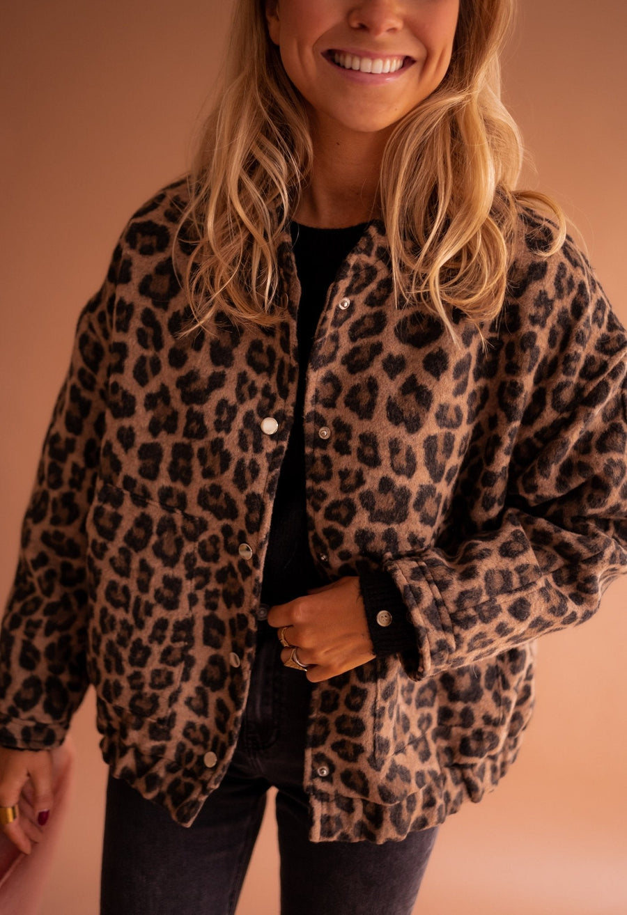 Dámská krátká bunda s leopardím vzorem | Dlouhý rukáv