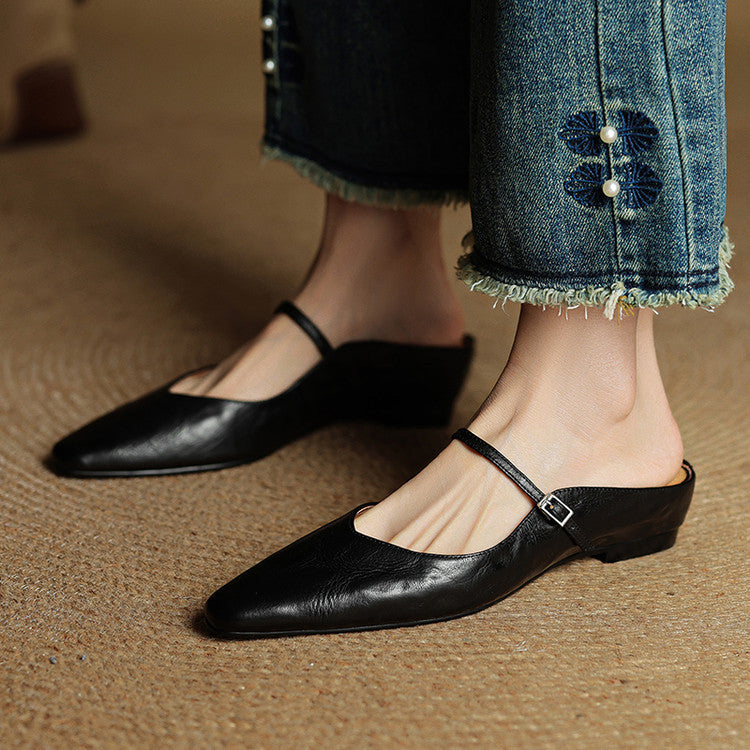 Women’s Pointed-Toe Low-Heel Pumps | With Strap