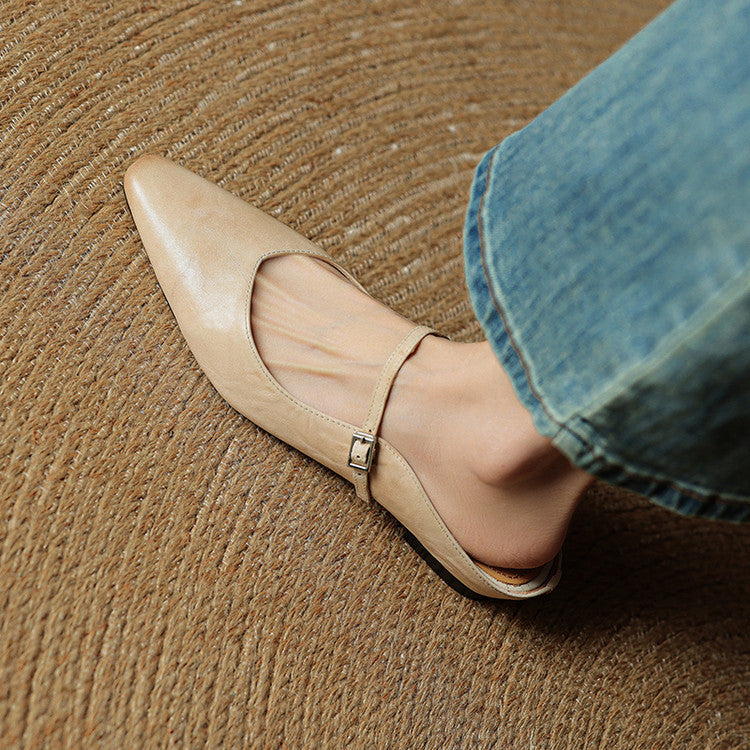 Women’s Pointed-Toe Low-Heel Pumps | With Strap