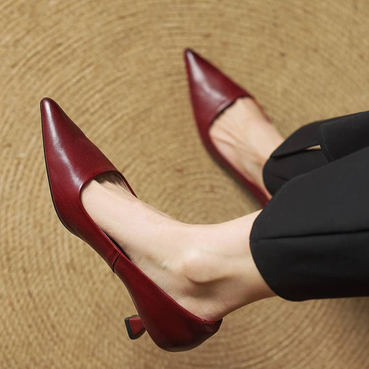 Women’s Pointed-Toe Pumps | Heeled
