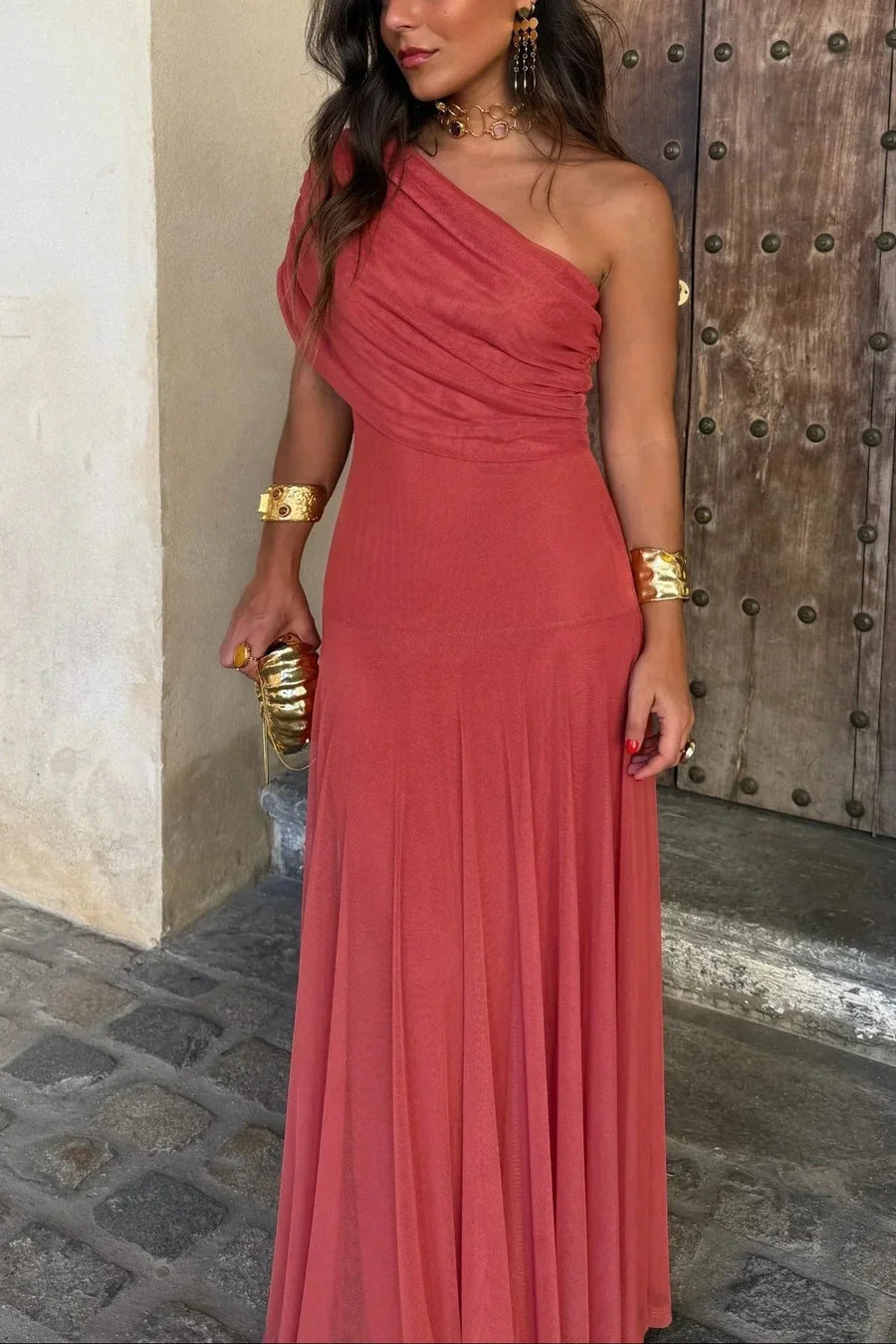 Dámské elegantní šaty s Carmen výstřihem | maxi